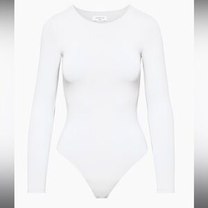 aritzia babaton long sleeve bodysuit